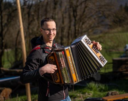 Odprtje novoasfaltiranega dela ceste Špitalič – Okrog (9)